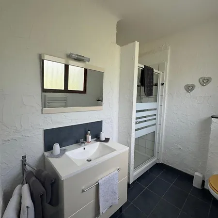 D'hotes فندق مبيت وإفطار كاستيلان