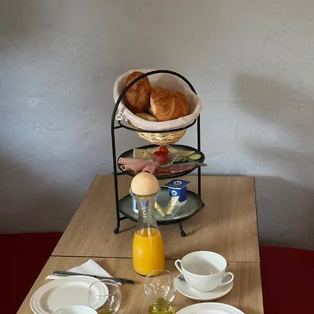 D'hotes 4* كاستيلان