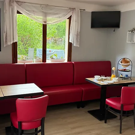 فندق مبيت وإفطار D'hotes