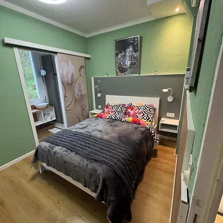 D'hotes Bed & Breakfast *