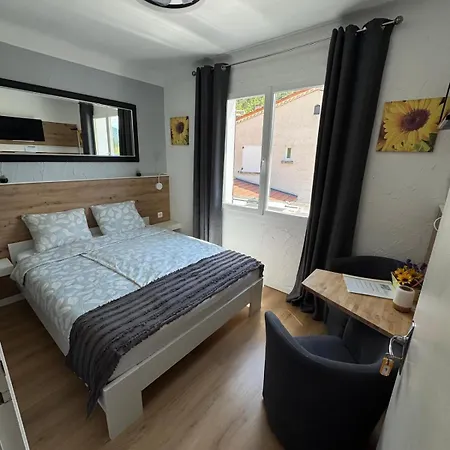 D'hotes Bed & Breakfast 4*
